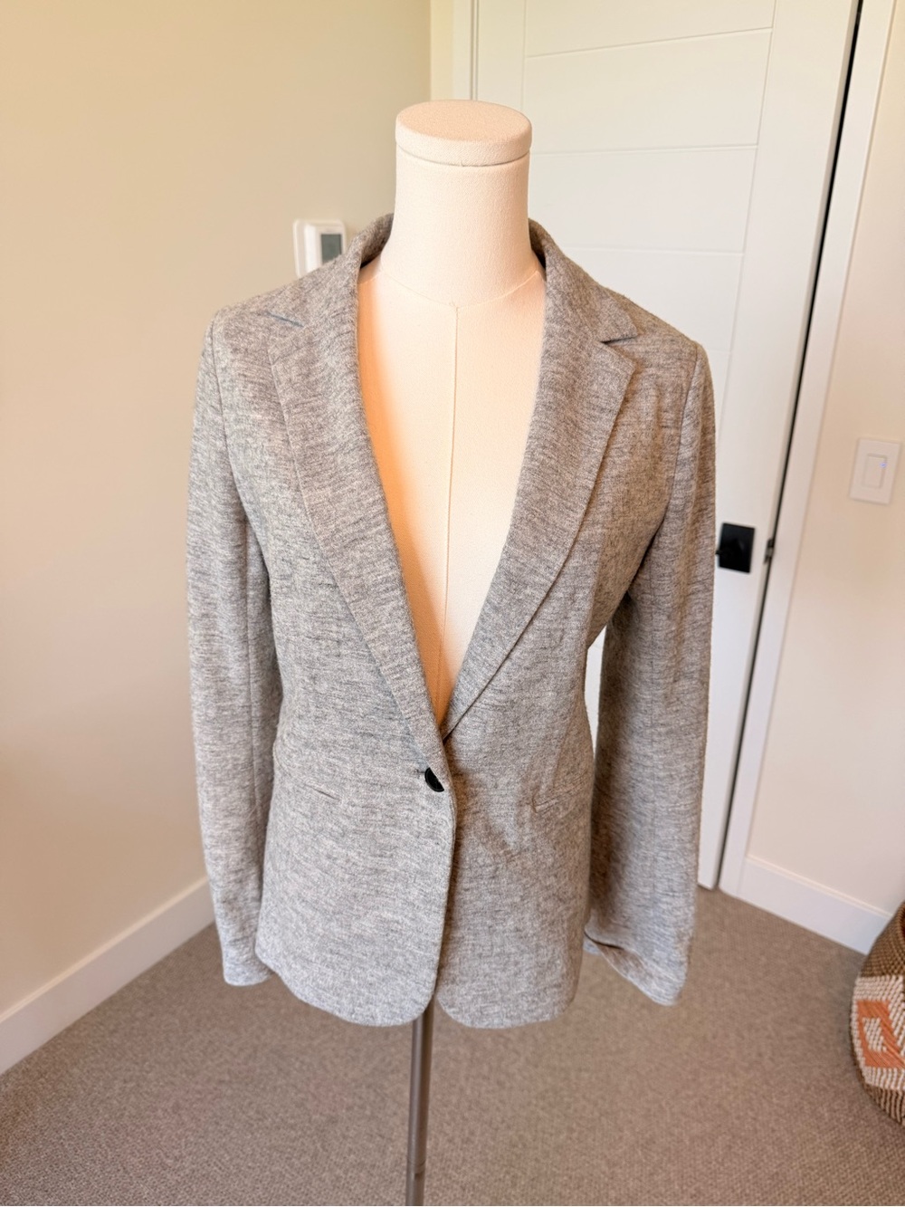 Banana Republic Heather Gray Single-Button Blazer